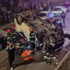 Accident spectaculos pe Calea Florești din Cluj. O mașină de la Fan Courier s-a răsturnat peste alte mașini, doi tineri sunt răniți VIDEO