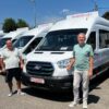 Primăria Ardud, Satu Mare, investește în viitorul educației: microbuz școlar nou și lucrări de modernizare la unitățile de învățământ!