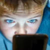 Noua aplicație europeană pentru siguranța copiilor. Provocările și vulnerabilitățile cu care s-au confruntat inițiatorii proiectului