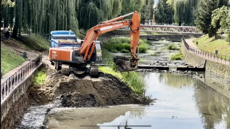 Peste 2 milioane de euro pentru curățarea cursurilor de apă din Cluj-Napoca. Ce zone sunt vizate de lucrări