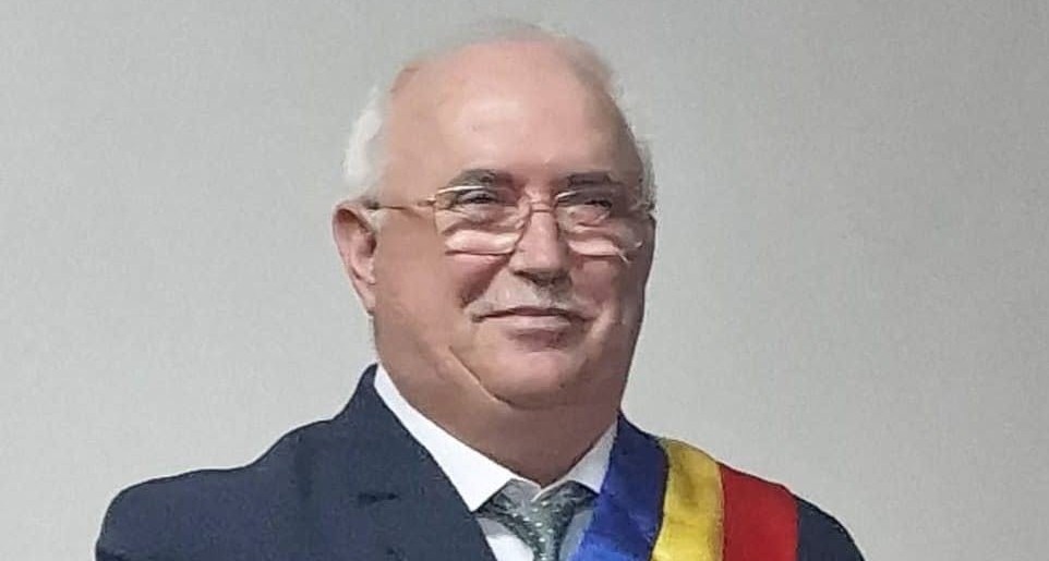 Vasile Dulf, primarul comunei Asuaju de Sus, își sărbătorește ziua de naștere: gânduri bune și urări pentru edilul maramureșean!