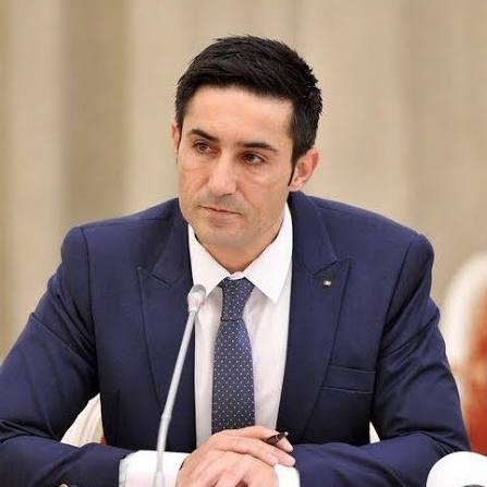 Claudiu Manda, după decizia PSD de a intra la guvernare: „Oamenii nu trebuie sacrificați pentru procente în sondaje”