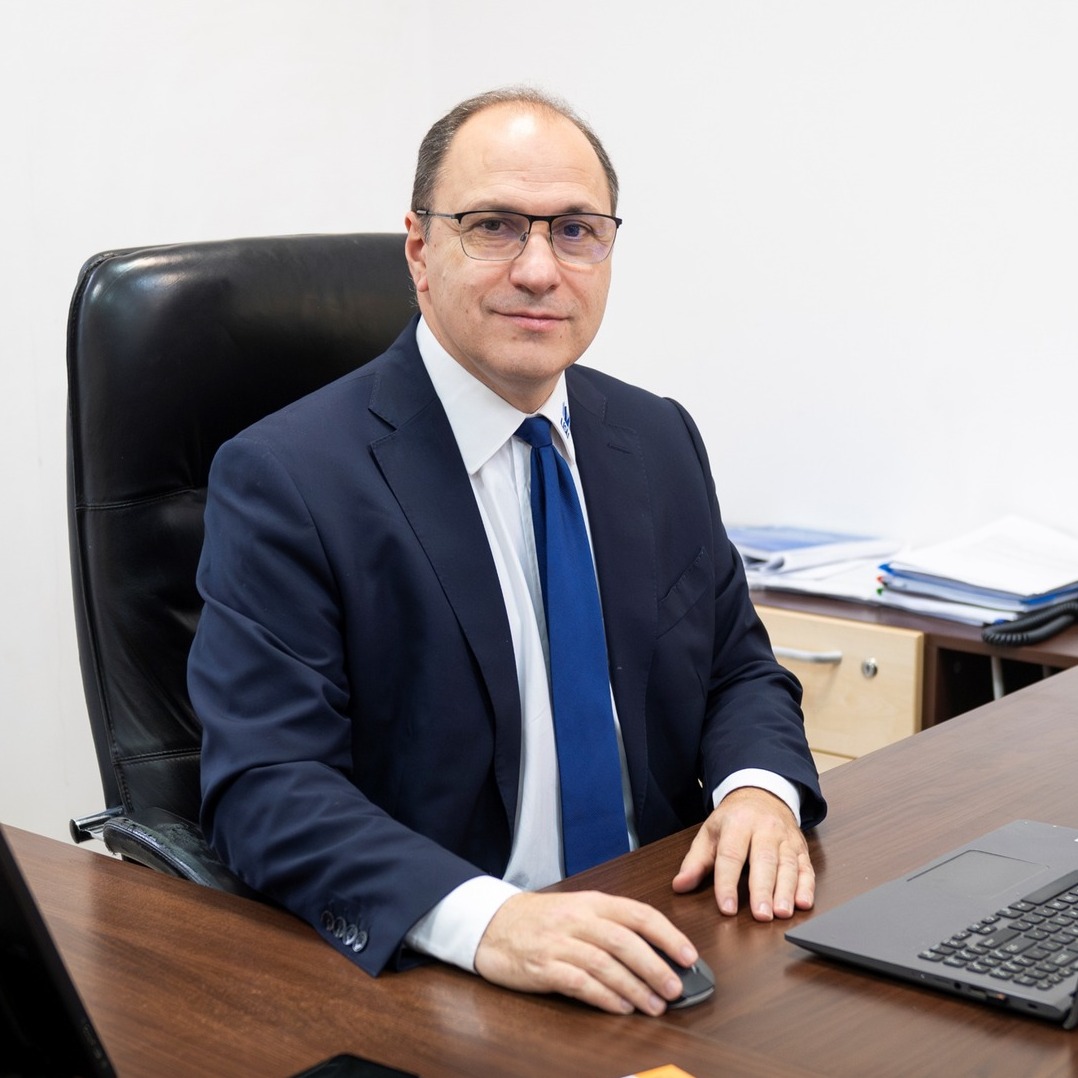 Mihai Dimian cere pedepse mai dure pentru agresiunile asupra profesorilor. Ce schimbări vrea să introducă în lege după atacul din Bistrița