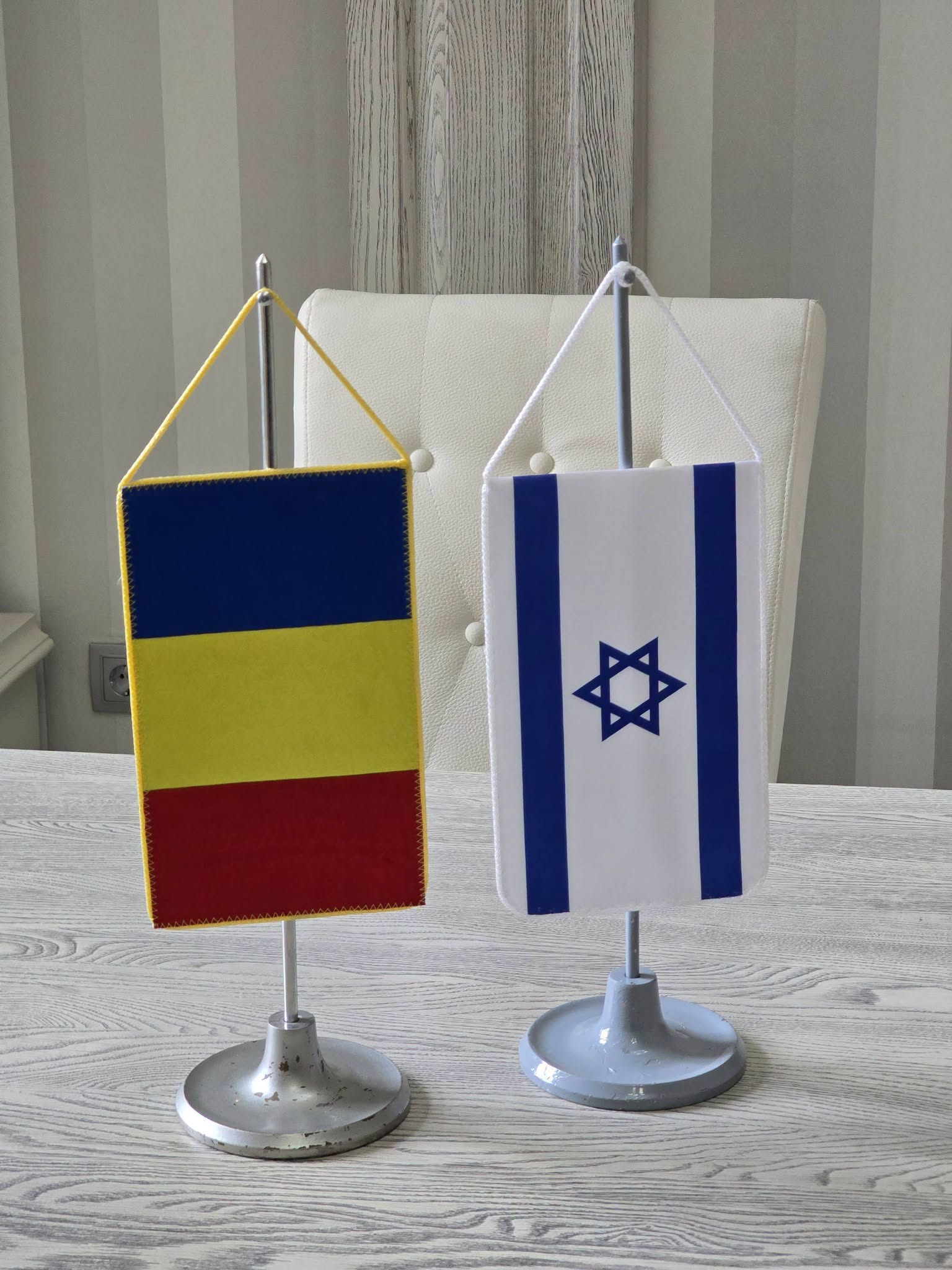 Vizită diplomatică importantă la Primăria municipiului Sighetu Marmației, județul Maramureș: primarul Vasile Moldovan l-a primit pe Ambasadorul Israelului în România!