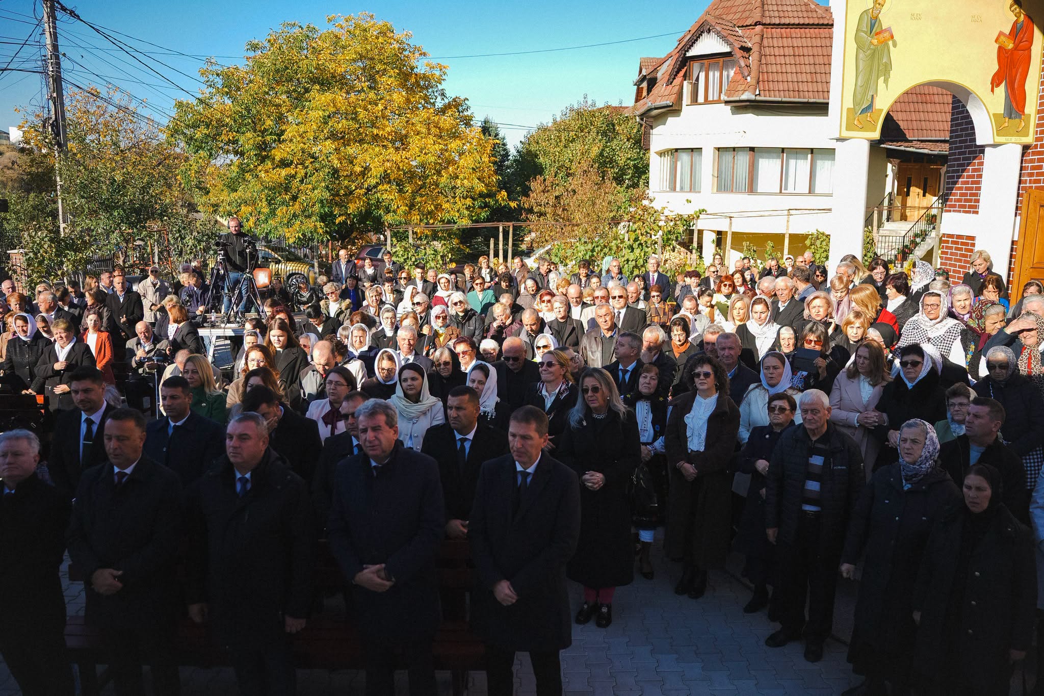 Moment istoric pentru comunitatea ortodoxă din Zalău: Biserica „Sfântul Apostol Andrei” din cartierul Sărmaș, sfințită de trei ierarhi!